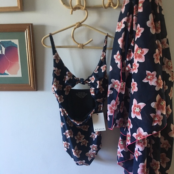 NWT Acacia Indies Isle - Picture 2 of 4